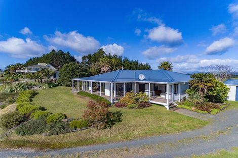 Photo of property in 59 Spicer Road, Cable Bay, 0420