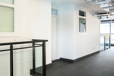 Photo of property in 2-06/424 Maunganui Road, Mount Maunganui, 3116