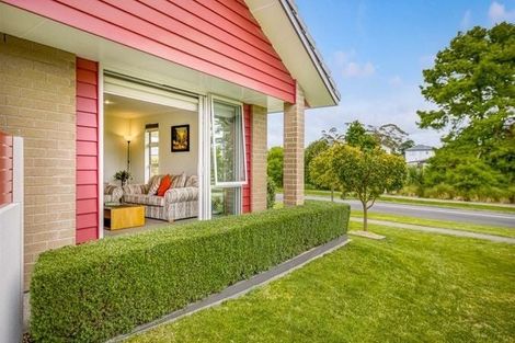 Photo of property in 39 Ridgedale Road, Silverdale, 0932