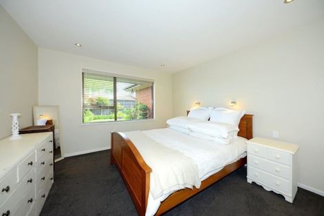 Photo of property in 94 Apsley Drive, Avonhead, Christchurch, 8042