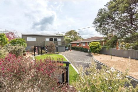 Photo of property in 1/65 Cliff View Drive, Green Bay, Auckland, 0604
