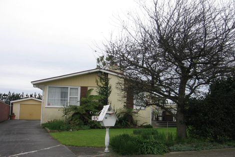 Photo of property in 35 Benmore Avenue, Cloverlea, Palmerston North, 4412