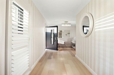 Photo of property in 70 Prince Regent Drive, Half Moon Bay, Auckland, 2012