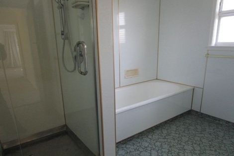 Photo of property in 100 Palatine Terrace, Saint Martins, Christchurch, 8022