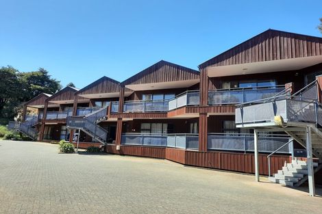 Photo of property in 9/3 The Avenue, Albany, Auckland, 0632