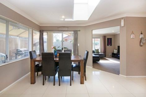 Photo of property in 58 Frank Nobilo Drive, Golflands, Auckland, 2013