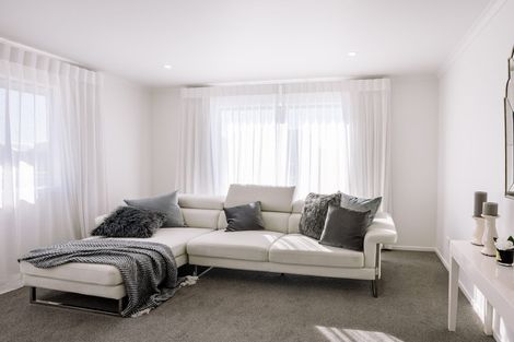 Photo of property in 12 Okoreka Road, Glenbrook, 2681