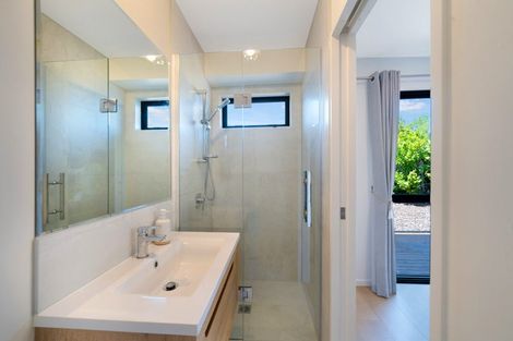 Photo of property in 7/17 Rewarewa Road, Te Atatu Peninsula, Auckland, 0610