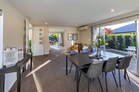 Photo of property in 15 Riverwood Boulevard, Redwood, Christchurch, 8051