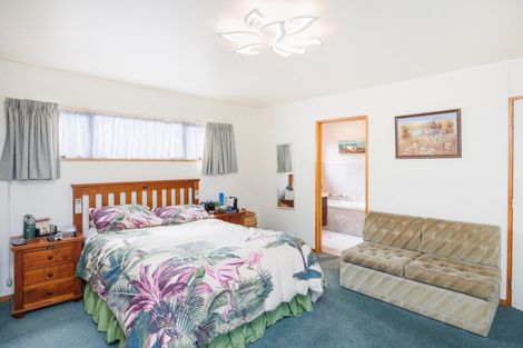 Photo of property in 34 Wellesley Street, Feilding, 4702