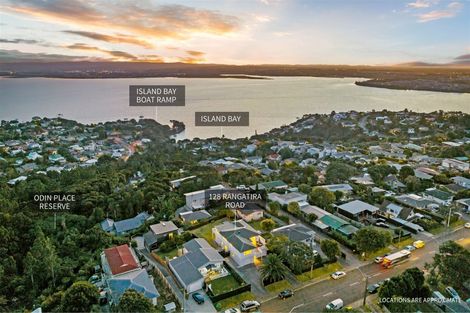 Photo of property in 128 Rangatira Road, Beach Haven, Auckland, 0626