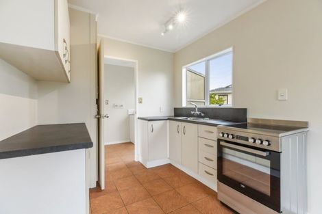 Photo of property in 2/50 Borich Road, Sunnyvale, Auckland, 0612