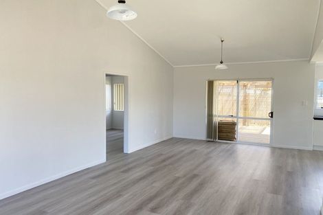 Photo of property in 26 Childers Road, Ranui, Auckland, 0612
