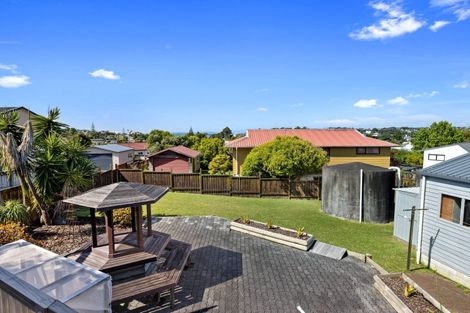 Photo of property in 70 Brightside Road, Stanmore Bay, Whangaparaoa, 0932