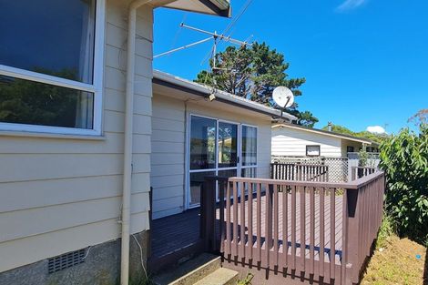 Photo of property in 66 Dominica Crescent, Grenada Village, Wellington, 6037