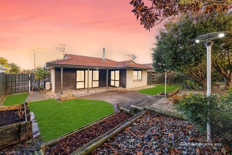 Photo of property in 100 John F Kennedy Drive, Milson, Palmerston North, 4414