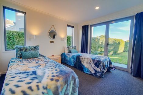 Photo of property in 9 Meadowbrook Place, Wanaka, 9305