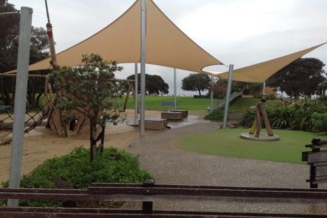 Photo of property in 2/37 Craig Road, Milford, Auckland, 0620