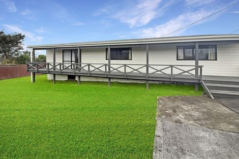 Photo of property in 2/215a Swanson Road, Henderson, Auckland, 0610