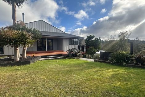 Photo of property in 7 Hammond Avenue, Hatfields Beach, Orewa, 0931