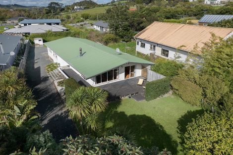 Photo of property in 15 North Crescent, Kaukapakapa, 0873