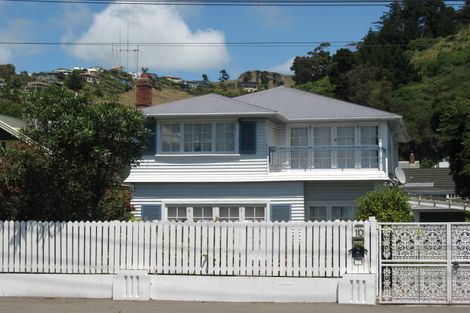 Photo of property in 10 Marriner Street, Sumner, Christchurch, 8081