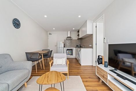 Photo of property in 64 Kirimoko Crescent, Wanaka, 9305