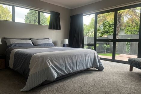 Photo of property in 6 Franklin Avenue, Hokowhitu, Palmerston North, 4410