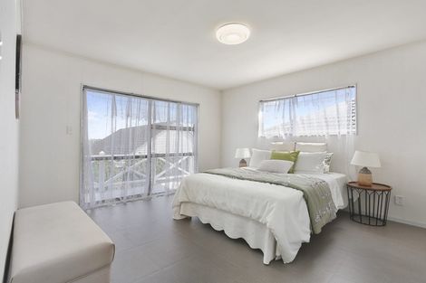 Photo of property in 2/23 Beatrice Avenue, Hillcrest, Auckland, 0627