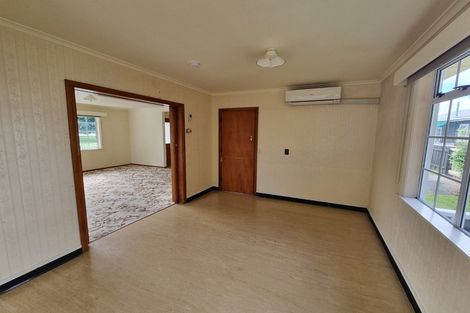 Photo of property in 2 Denbigh Square, Feilding, 4702