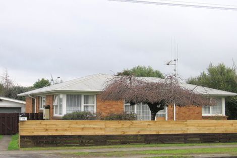 Photo of property in 77 Avalon Drive, Nawton, Hamilton, 3200