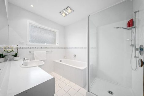 Photo of property in 10 Alf Walker Place, Papakura, 2110