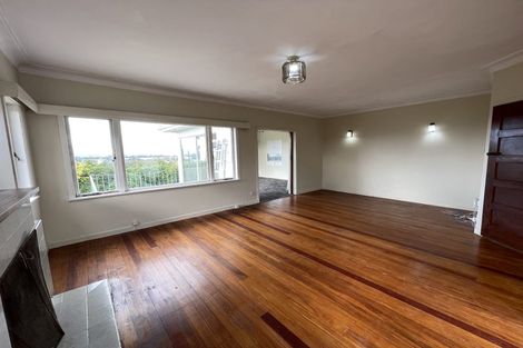 Photo of property in 89 Forrest Hill Road, Milford, Auckland, 0620