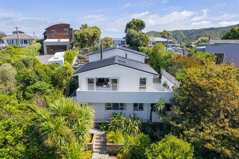 Photo of property in 57 Gordon Road, Plimmerton, Porirua, 5026