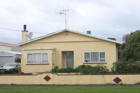 Photo of property in 25 Seddon Street, Levin, 5510