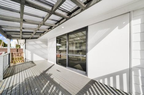 Photo of property in 43 Wickman Way, Mangere East, Auckland, 2024
