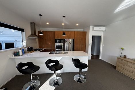 Photo of property in 17 Atiawa Street, Glen Avon, New Plymouth, 4312