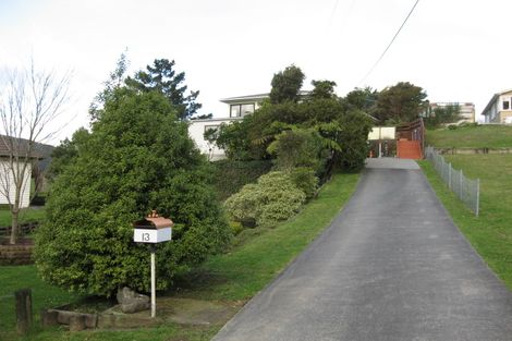 Photo of property in 13 Davis Grove, Wainuiomata, Lower Hutt, 5014