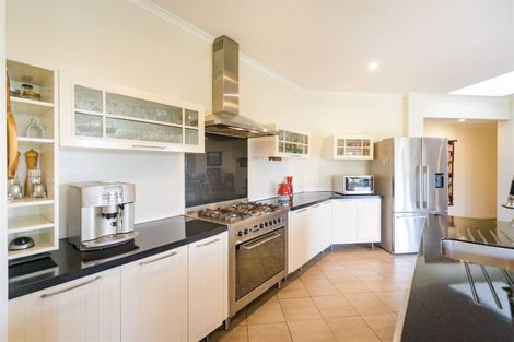 Photo of property in 71 Polson Hill Drive, Aokautere, Palmerston North, 4471