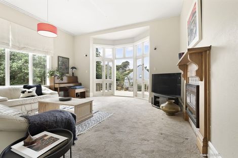 Photo of property in 124 Trelissick Crescent, Ngaio, Wellington, 6035