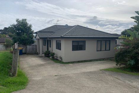 Photo of property in 20 Malin Place, Pinehill, Auckland, 0632