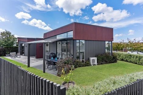 Photo of property in 1 Gallantry Crescent, Papakura, 2110