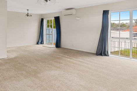 Photo of property in 1/5 Napoleon Avenue, Milford, Auckland, 0620