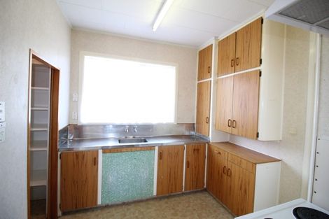 Photo of property in 16 York Street, Strathern, Invercargill, 9812