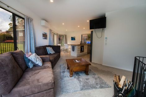 Photo of property in 2 Park Avenue Mews, Ohakune, 4625