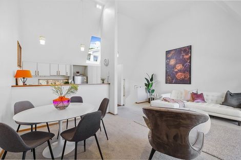 Photo of property in 83b Majoribanks Street, Mount Victoria, Wellington, 6011