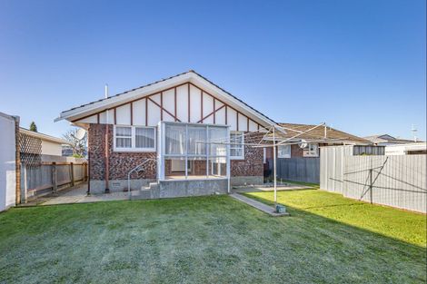 Photo of property in 55 Rugby Street, Levin, 5510