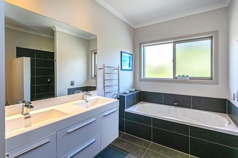 Photo of property in 121 Fagan Lane, Kaimarama, Whitianga, 3591