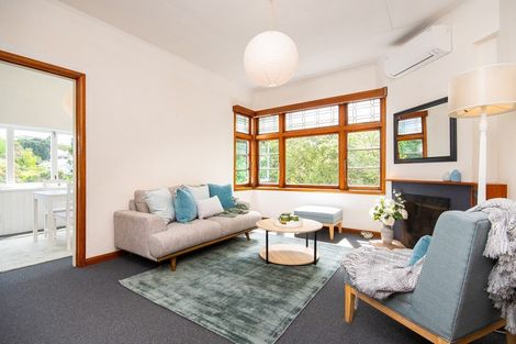 Photo of property in 8 Hadfield Terrace, Bluff Hill, Napier, 4110