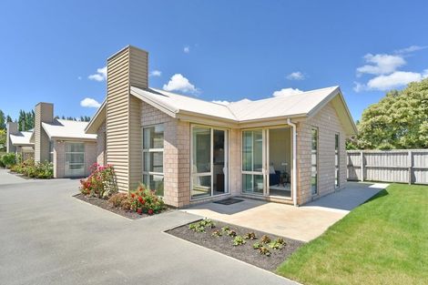 Photo of property in 1/38 Sawyers Arms Road, Northcote, Christchurch, 8052